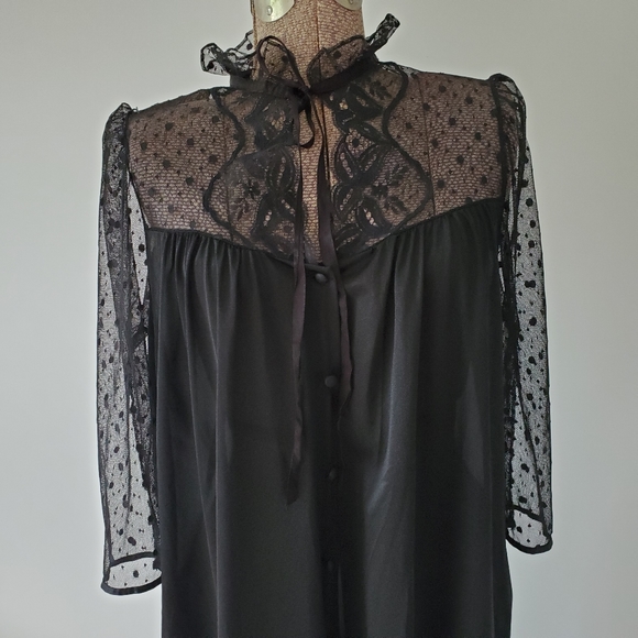 Vintage Other - Vintage black button down robe with lace